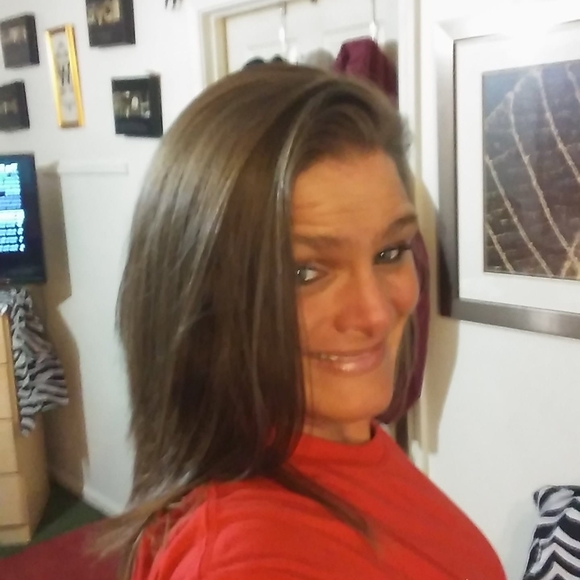 Meet your Posher, Sabra - Picture 1 of 1